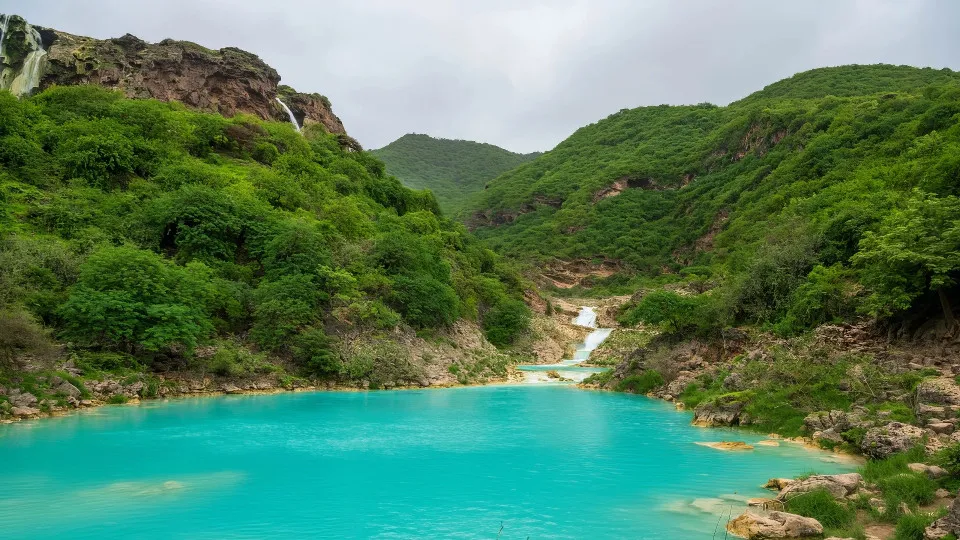 Salalah: Full-Day Beach Escapade Hidden Beach &amp; Rakyut Beach - Image 1
